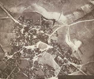 Fotografía aérea de Brunete poco después de la batalla